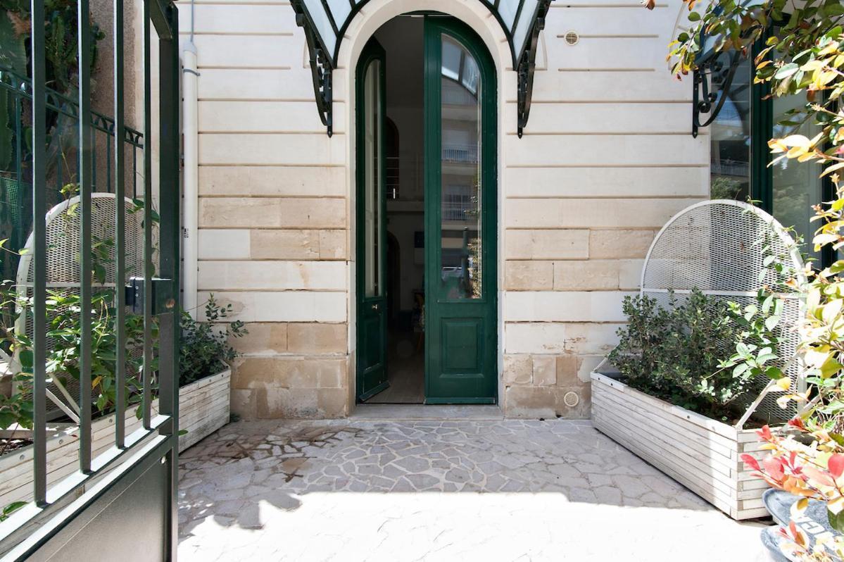 Residence De Franchis - Smart Apartments Lecce Exterior photo