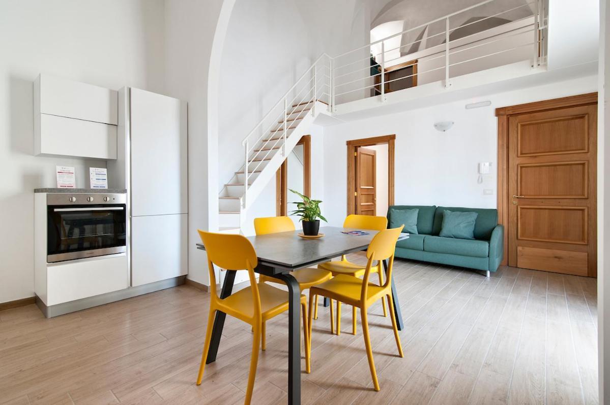 Residence De Franchis - Smart Apartments Lecce Exterior photo
